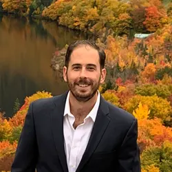 A Traveling Teacher: Helping Kids Learn Everywhere