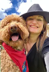 From Woofs to Wows: Exploring the Benefits of Therapy Dogs in Schools