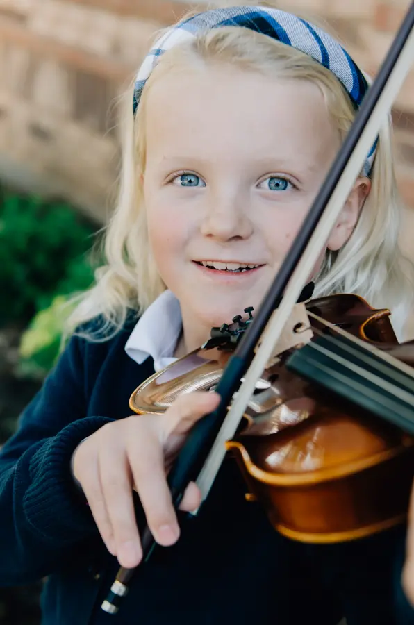 The Lil' Leaders Podcast: Conversations with Confident, Connected, and Resilient Kids