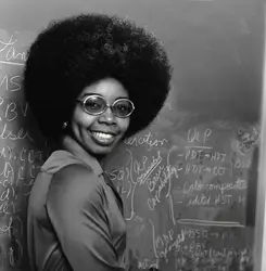 A Mirror to the Future: The Valerie Thomas Story