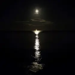 166 Midnight waves at the foot of the sea fort (sleep safe)